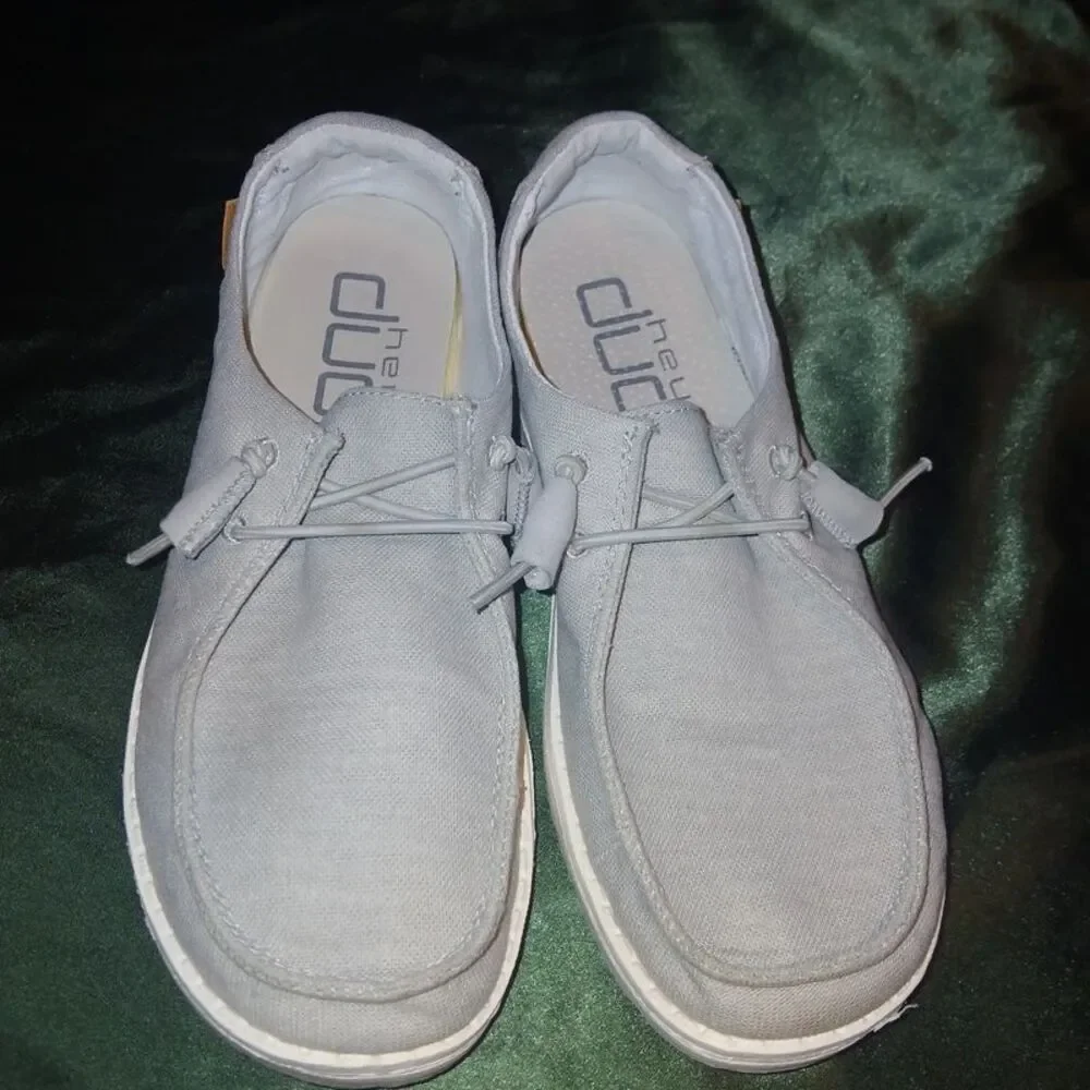 Women's light gray hey dudes size 7